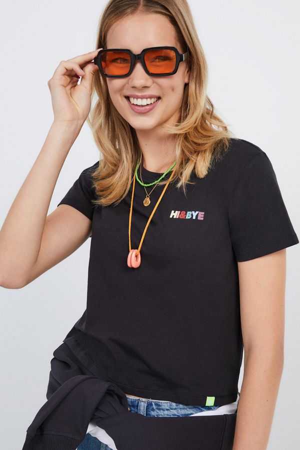 Camiseta 100% algodón negro mini logo