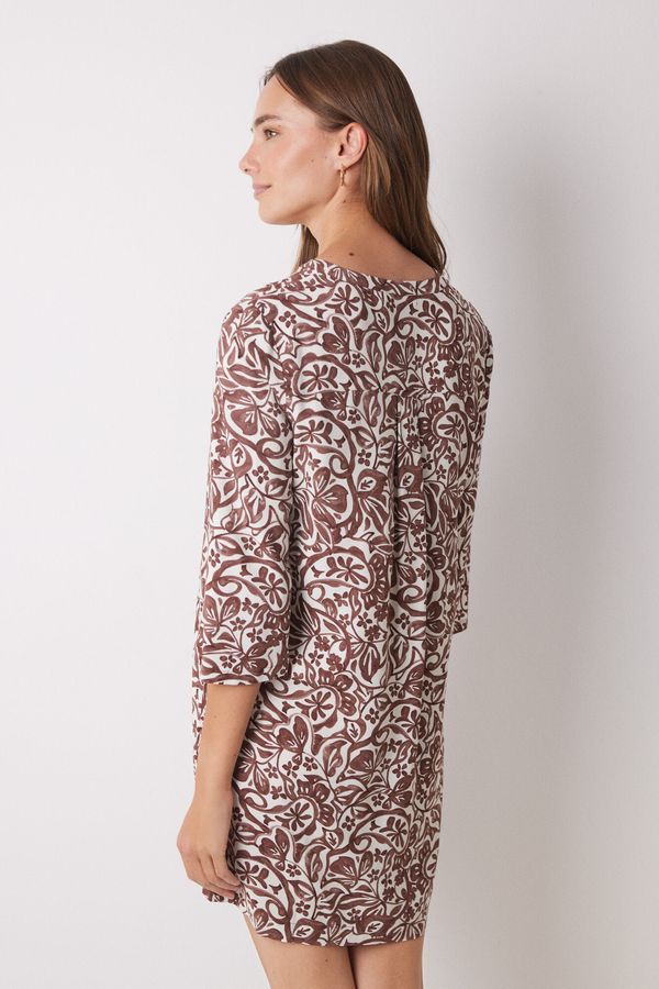 Camisón corto viscosa estampado paisley