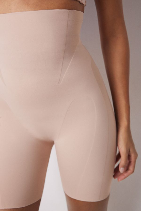 Short tipo ciclista reductor y push up nude