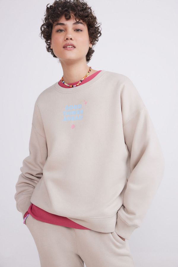 Buzo felpa beige logo
