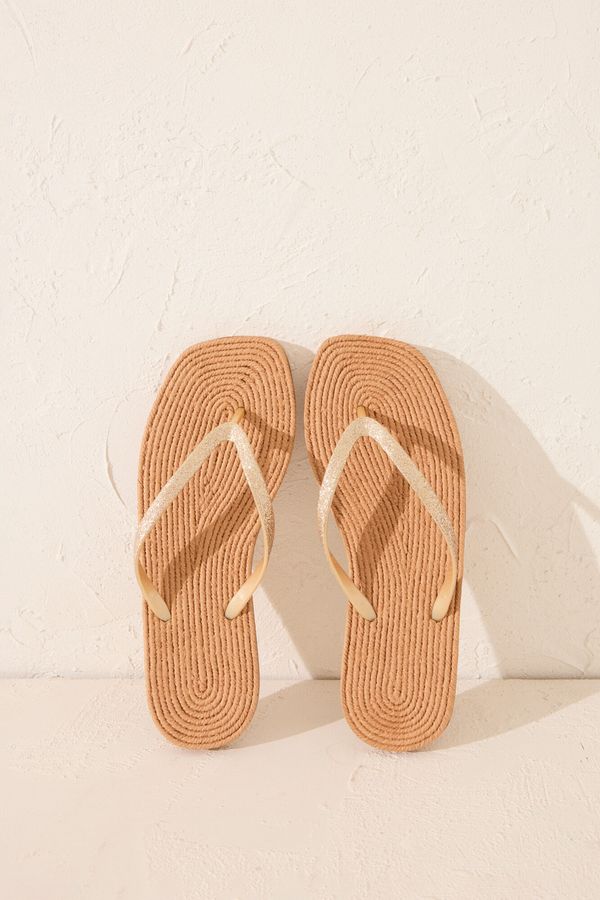Sandalias esparto punta cuadrada tira brillo