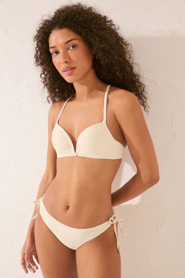 Panty bikini clásico tiras blanco
