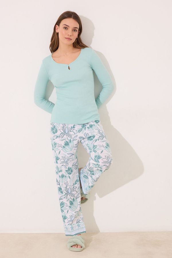 Pijama larga azul turquesa flores