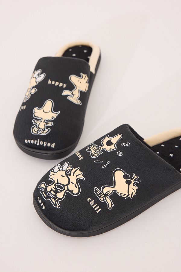 Pantuflas Snoppy negro