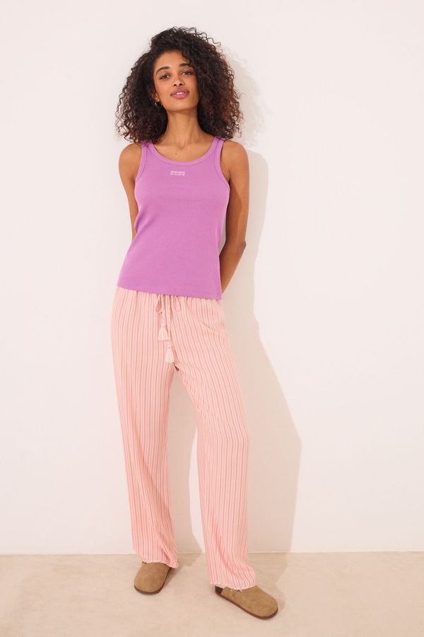 Camiseta tirantes canalé morado