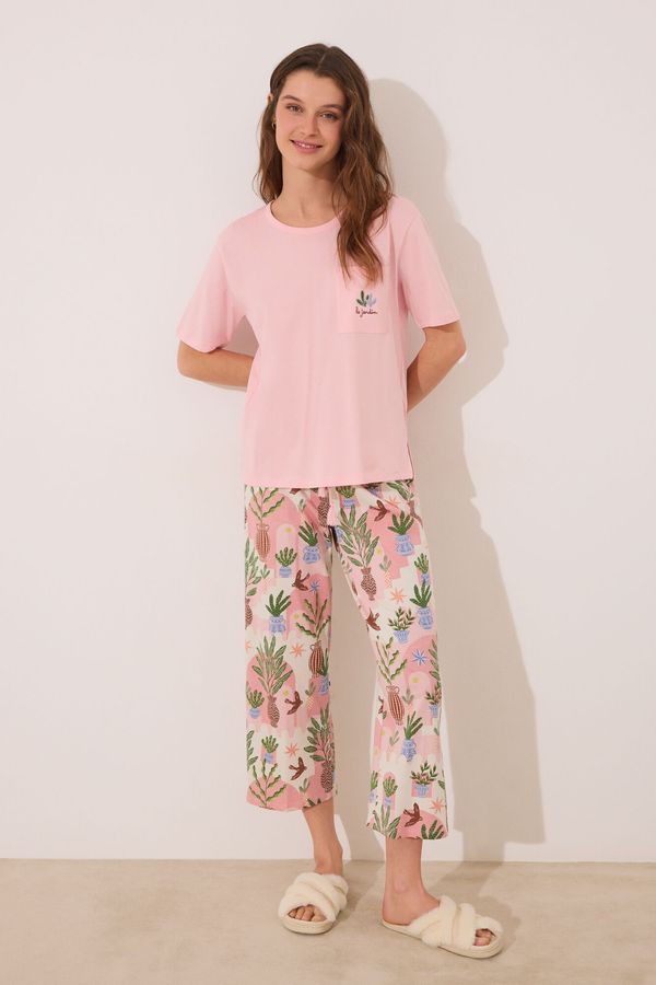 Pijama capri 100% algodón plantas rosado