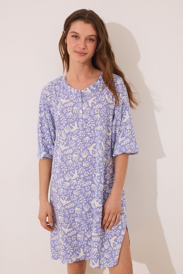Camisón de viscosa con estampado lila