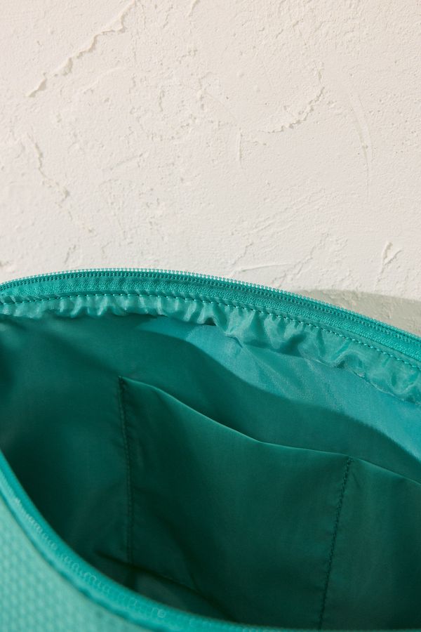 Neceser de neopreno verde mediano