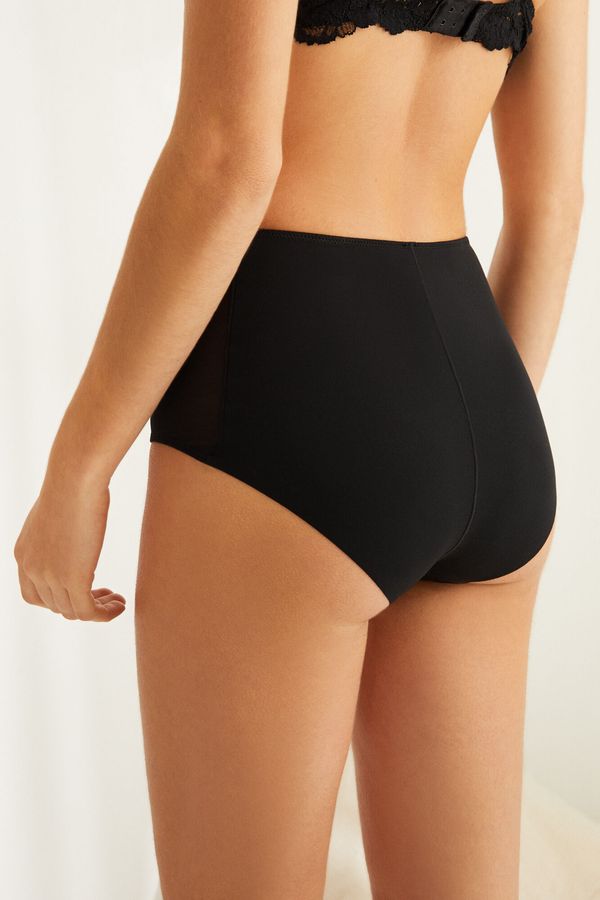 Panty moldeador alto negro tul