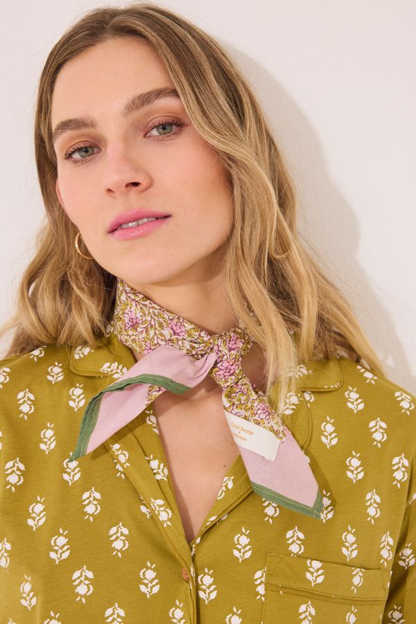 Pañuelo para cuello flores