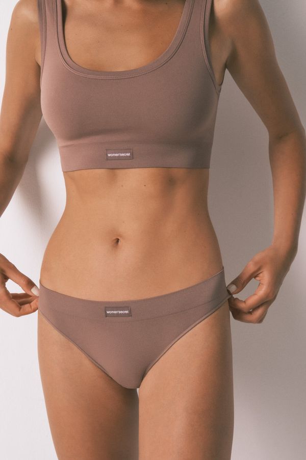 Panty clásico sin costuras marrón