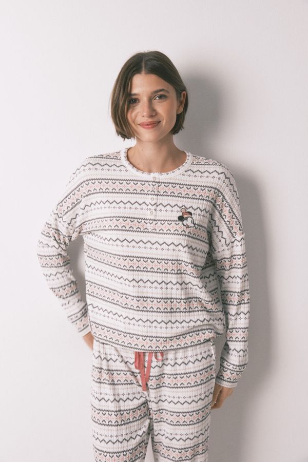 Pijama larga punto cálido suave cenefas Mickey blanco