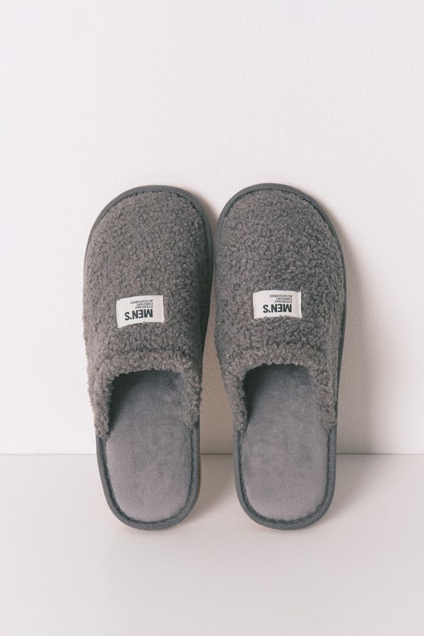 Pantuflas de hombre gris