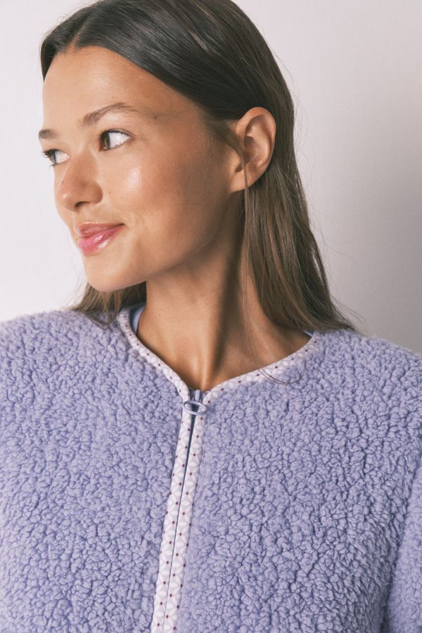 Bata corta borreguito lila