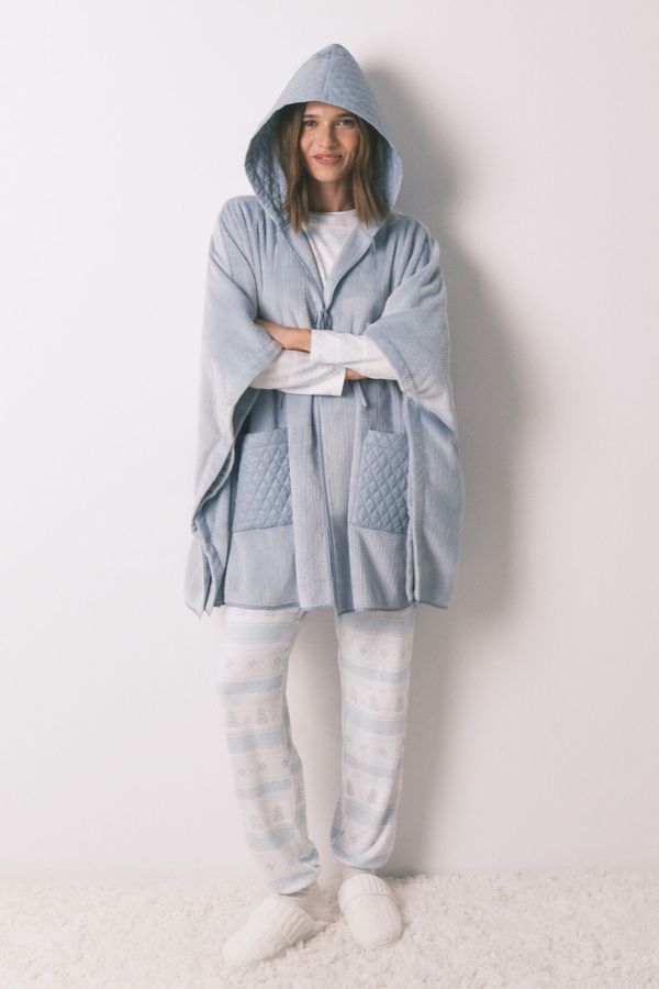 Poncho corto polar relieve azul